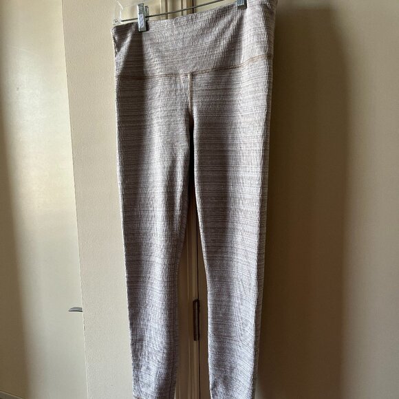 Athleta High Rise Jacquard Chaturanga Textured Leggings Grey Size Medium - Picture 10 of 14